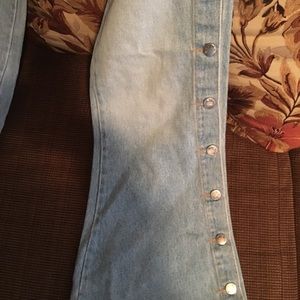 Button Down leg Jeans